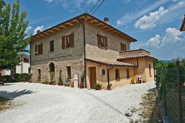 Hotel Antica Loggia à Fabriano Extérieur photo